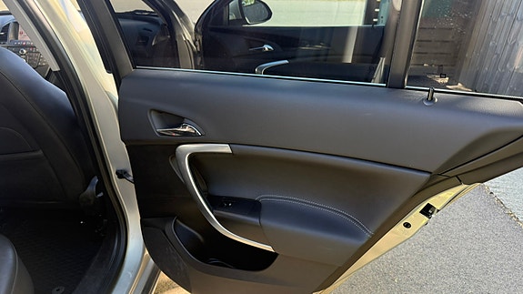Opel Insignia 15 of 30