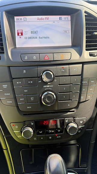 Opel Insignia 21 of 30