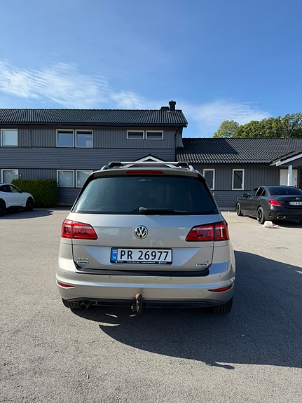Volkswagen Golf Sportsvan 7 of 22