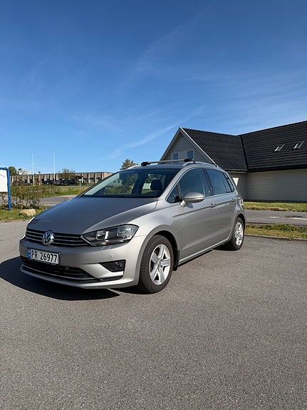 Volkswagen Golf Sportsvan 10 of 22