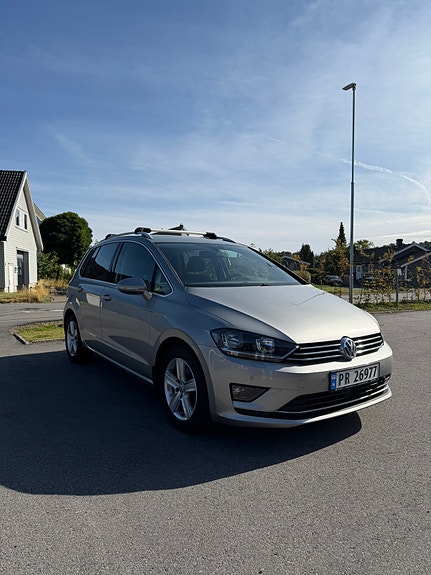 Volkswagen Golf Sportsvan 8 of 22