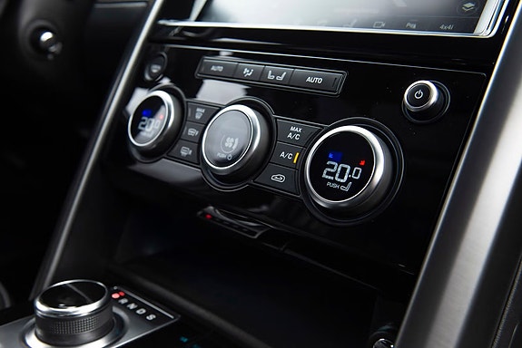 Land Rover Discovery 30 of 30