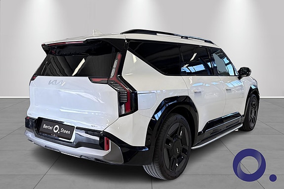 Kia EV9 5 of 30