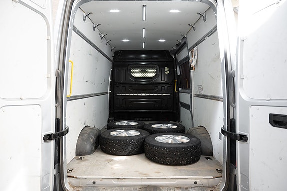 Volkswagen Crafter 23 of 29