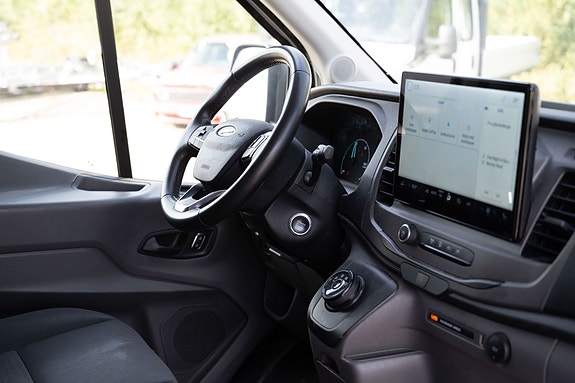 Ford Transit 23 of 28
