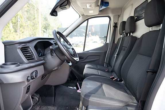 Ford Transit 18 of 28