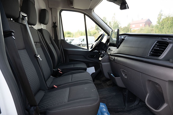 Ford Transit 22 of 26