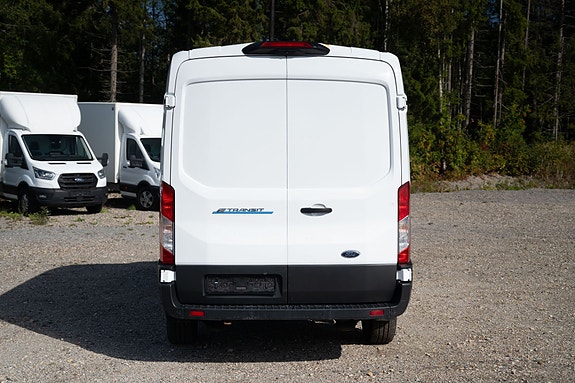 Ford Transit 7 of 26
