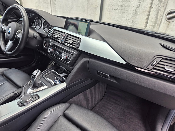 BMW 320d 18 of 30