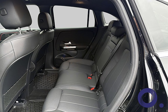 Mercedes-Benz EQA300 11 of 22