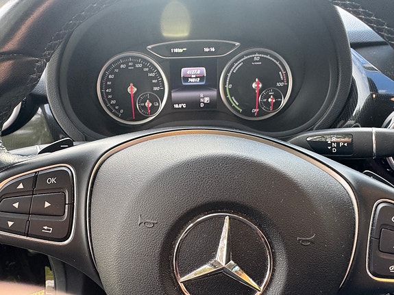 Mercedes-Benz B250 18 of 27
