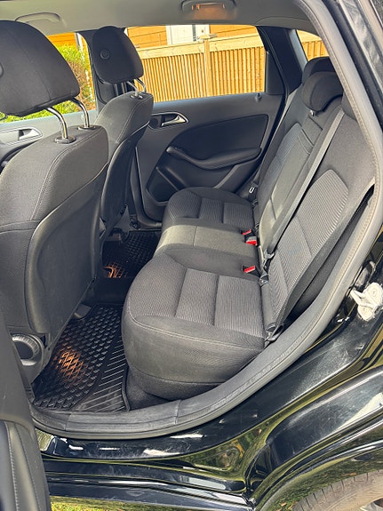 Mercedes-Benz B250 15 of 27