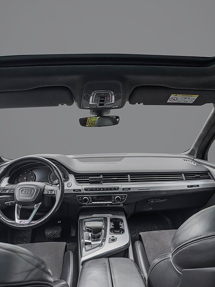 Audi Q7 10 of 18