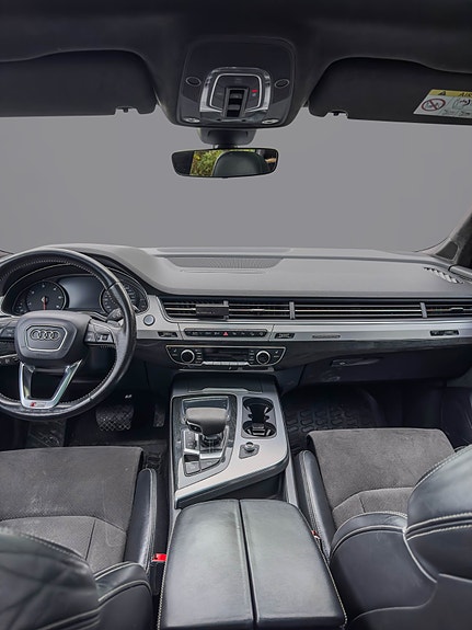 Audi Q7 13 of 18
