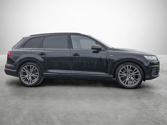 Audi Q7 5 of 18