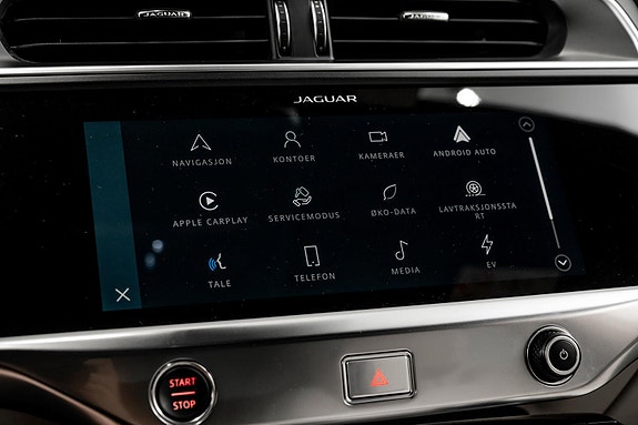 Jaguar I-PACE 27 of 30
