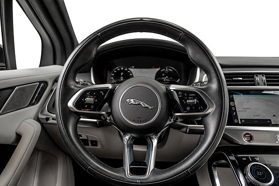 Jaguar I-PACE 11 of 30