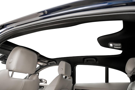 Jaguar I-PACE 13 of 30