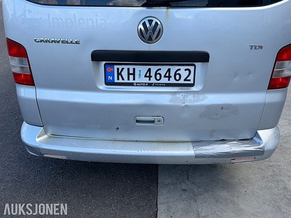 Volkswagen Caravelle 9 of 30