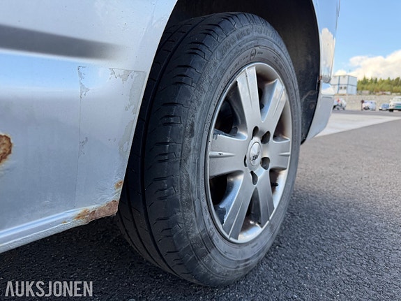 Volkswagen Caravelle 16 of 30
