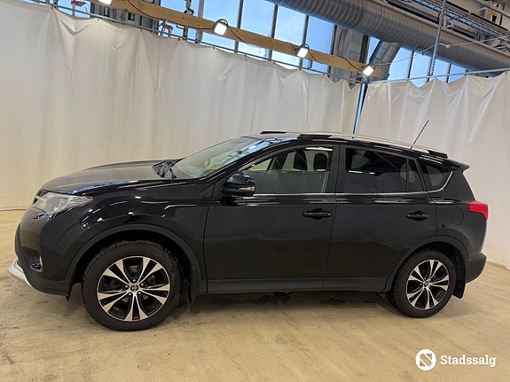 Toyota RAV4 8 of 10