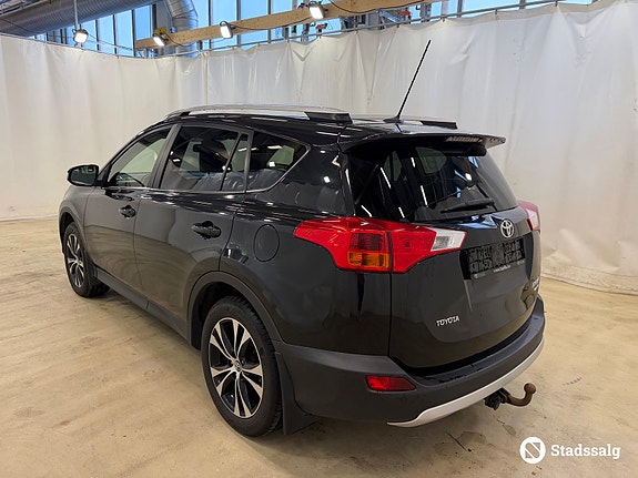 Toyota RAV4 7 of 10