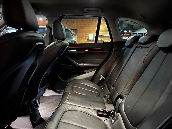 BMW X1 22 of 24