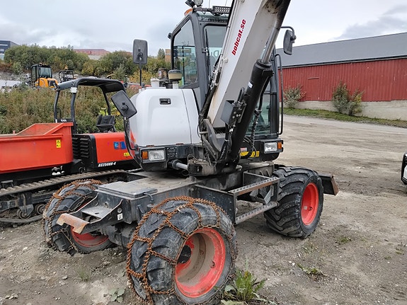 Bobcat E57w - Engcon tilt - Klype - Pusseskuffe 3 of 18