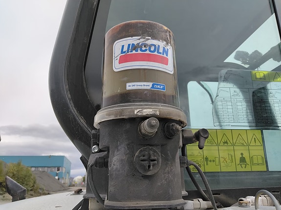 Bobcat E57w - Engcon tilt - Klype - Pusseskuffe 11 of 18