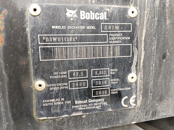 Bobcat E57w - Engcon tilt - Klype - Pusseskuffe 18 of 18