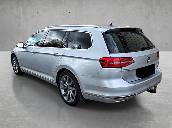 Volkswagen Passat 6 of 13