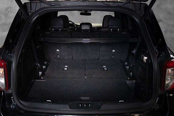Ford Explorer 24 of 25