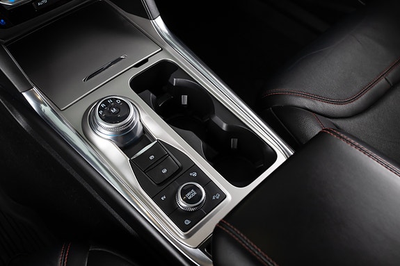 Ford Explorer 11 of 25