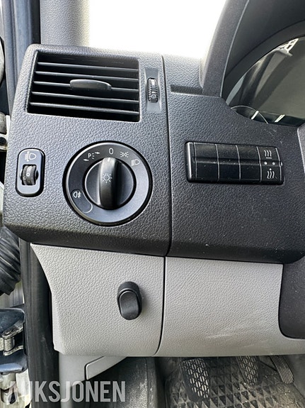 Volkswagen Crafter 30 of 30