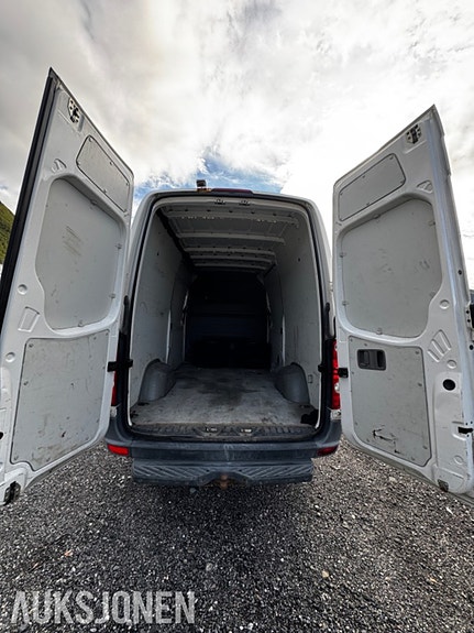 Volkswagen Crafter 9 of 30