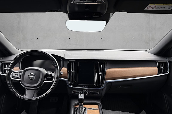 Volvo V90 14 of 23