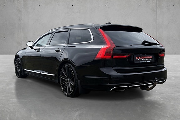 Volvo V90 5 of 23