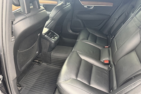 Volvo V90 15 of 23