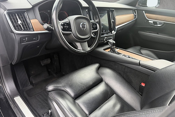 Volvo V90 11 of 23