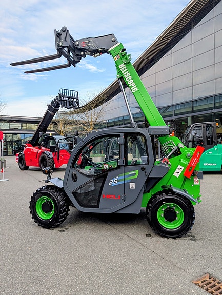 Heli 25THD06-A7LIG Elektrisk teleskoptruck  - Komplett med gaffelbord og skuffe 3 of 10