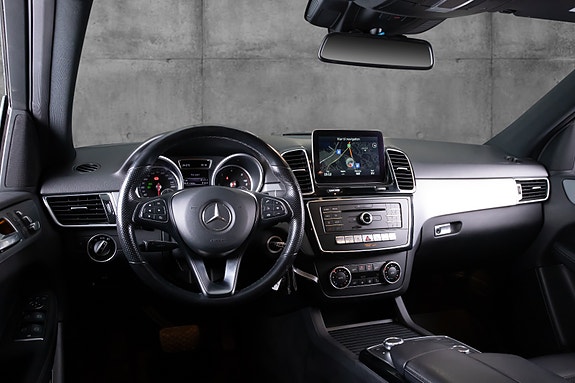 Mercedes-Benz GLE250 d 7 of 23