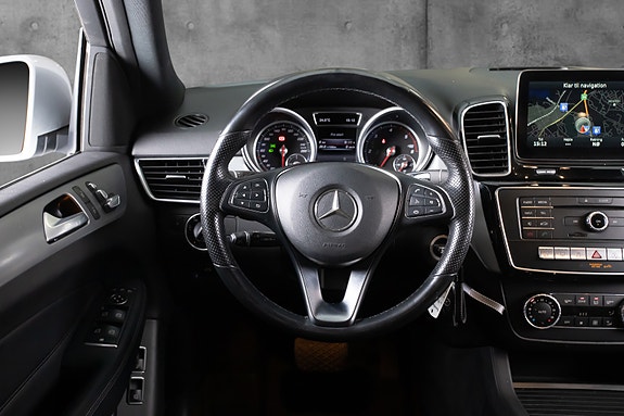 Mercedes-Benz GLE250 d 8 of 23