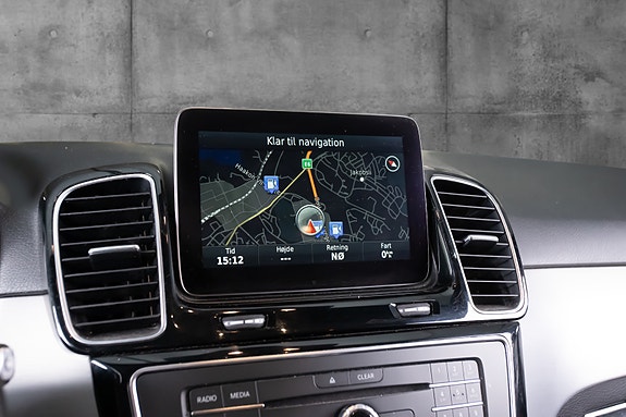 Mercedes-Benz GLE250 d 17 of 23