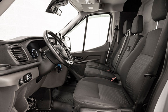 Ford Transit 16 of 24