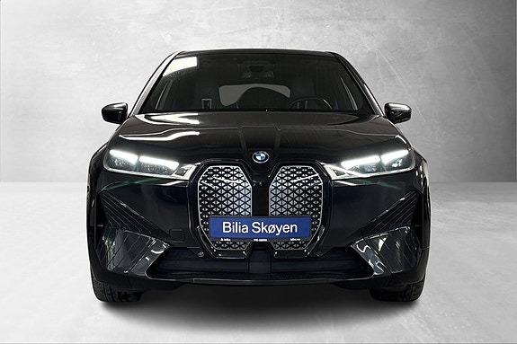 BMW iX 2 of 15