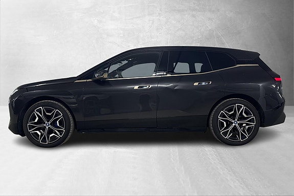 BMW iX 2 of 28