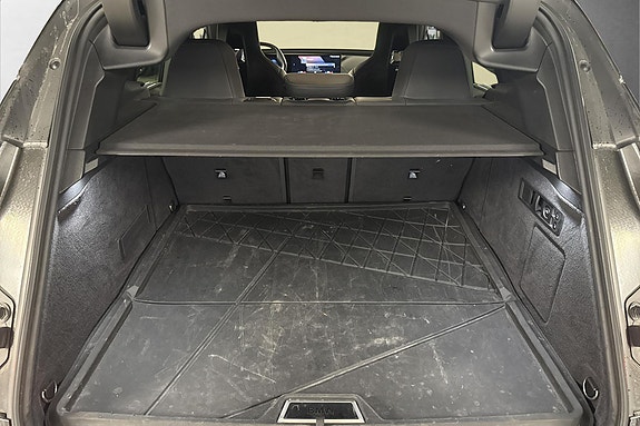 BMW iX 19 of 28