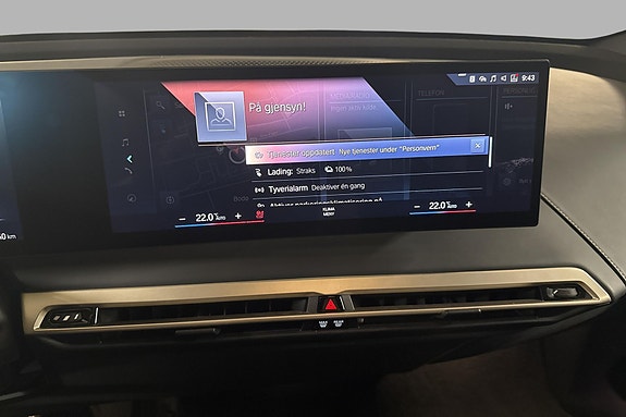 BMW iX 14 of 28