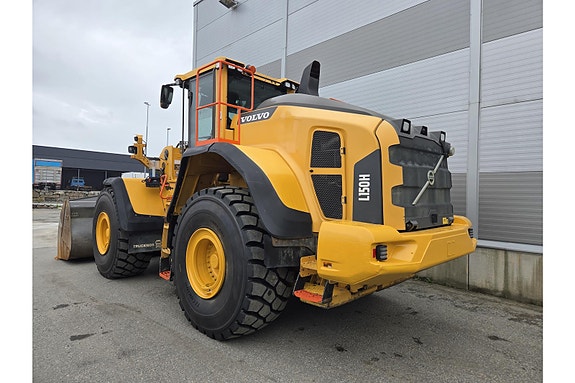 Volvo L150H 2 of 9