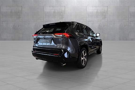 Toyota RAV4 Plug-in Hybrid 5 of 29